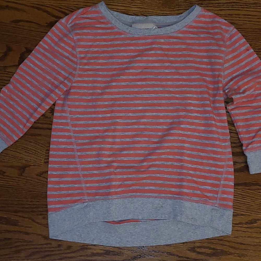 Vibrant Loft top